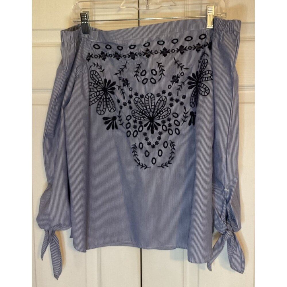 Crown & Ivy Pinstriped Embroidered Off Shoulder Top Large